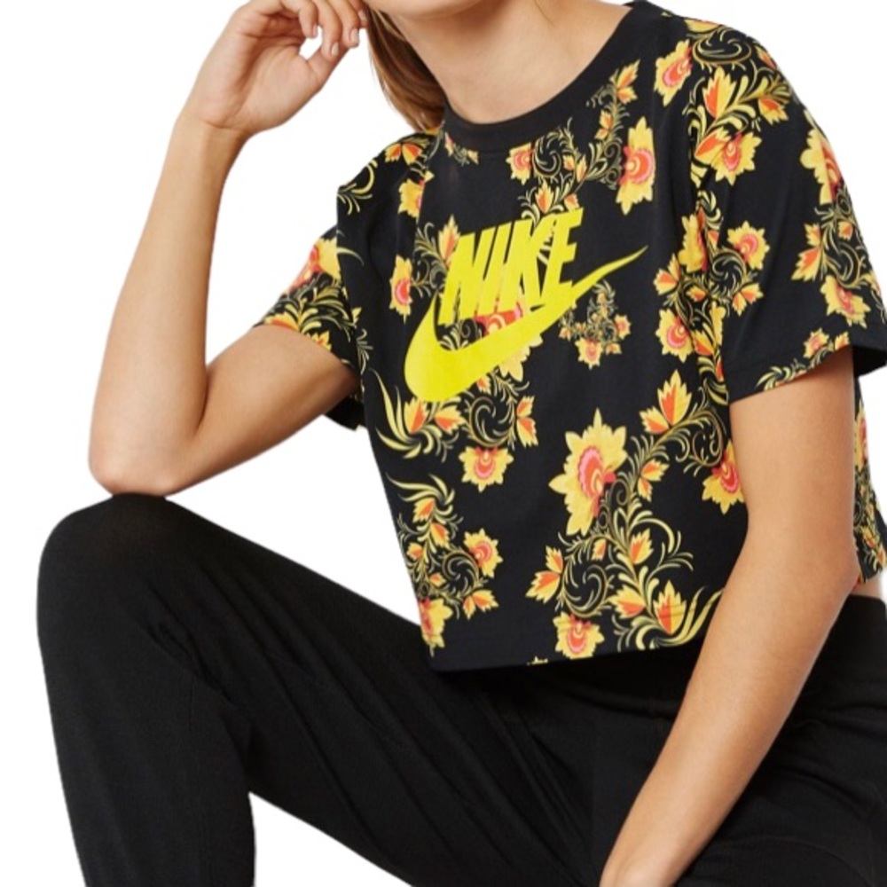 MED Nike Floral Print Women's Short sleeve Crop Top Black Flowers Swoosh